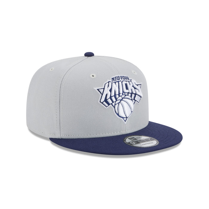 New Era Knicks Color Pack 2- Tone Silver/Navy 950 Snapback - Image 2