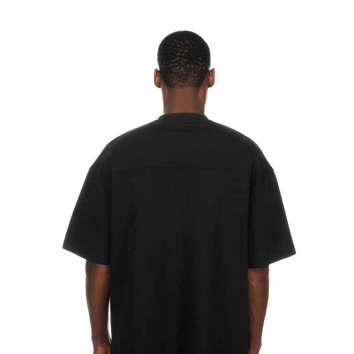 New Era Knicks Throwback Collection Boxy Graphic V-neck Tee - Image 4