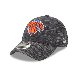 New Era Knicks 9FORTY Tech Adjustable Hat