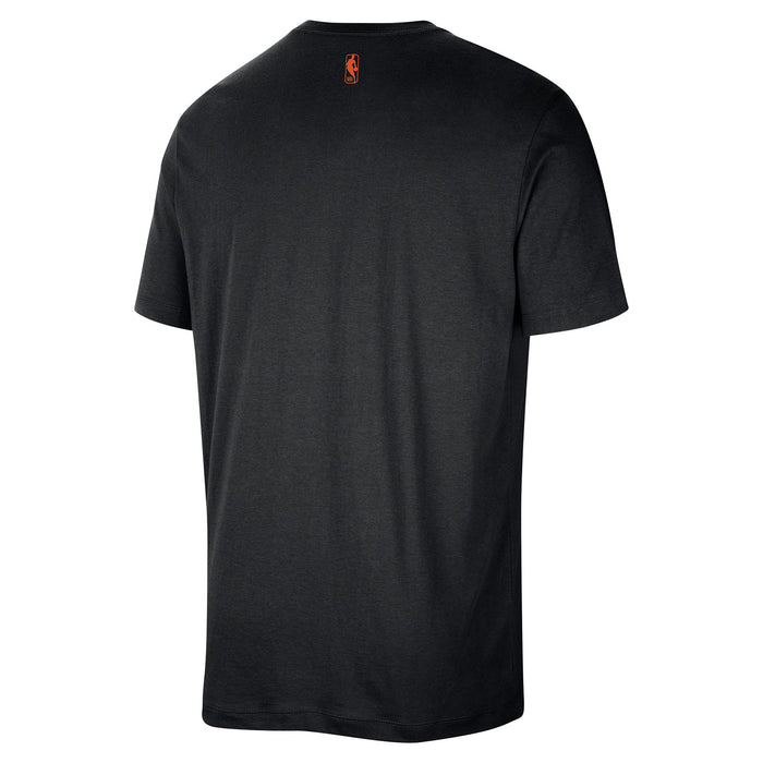 Nike Knicks Essentials Relaxed Black Tee - Image 2